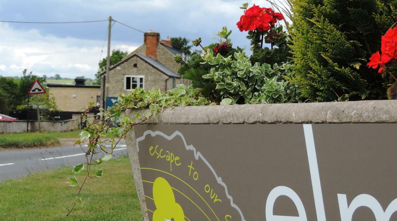 Elm Tree Farm Accommodation Milton Keynes Exterior photo